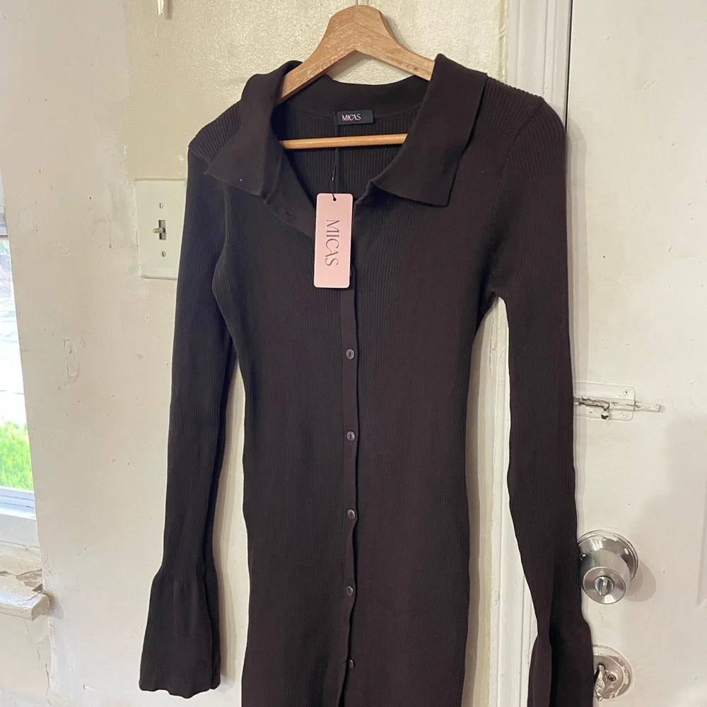 Micas Brown Ribbed Collared Top - Picture 2 of 3